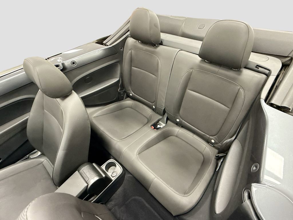 Used 2013 Volkswagen Beetle 2.5 image 25