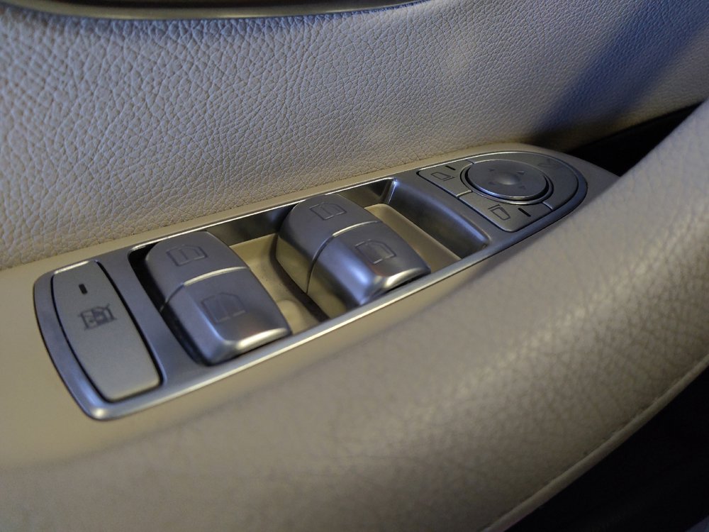 Used 2019 Mercedes-Benz E 450 4MATIC Wagon image 27