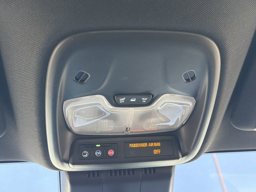 Used 2024 Chevrolet Colorado LT w/ LT Convenience Package image 13