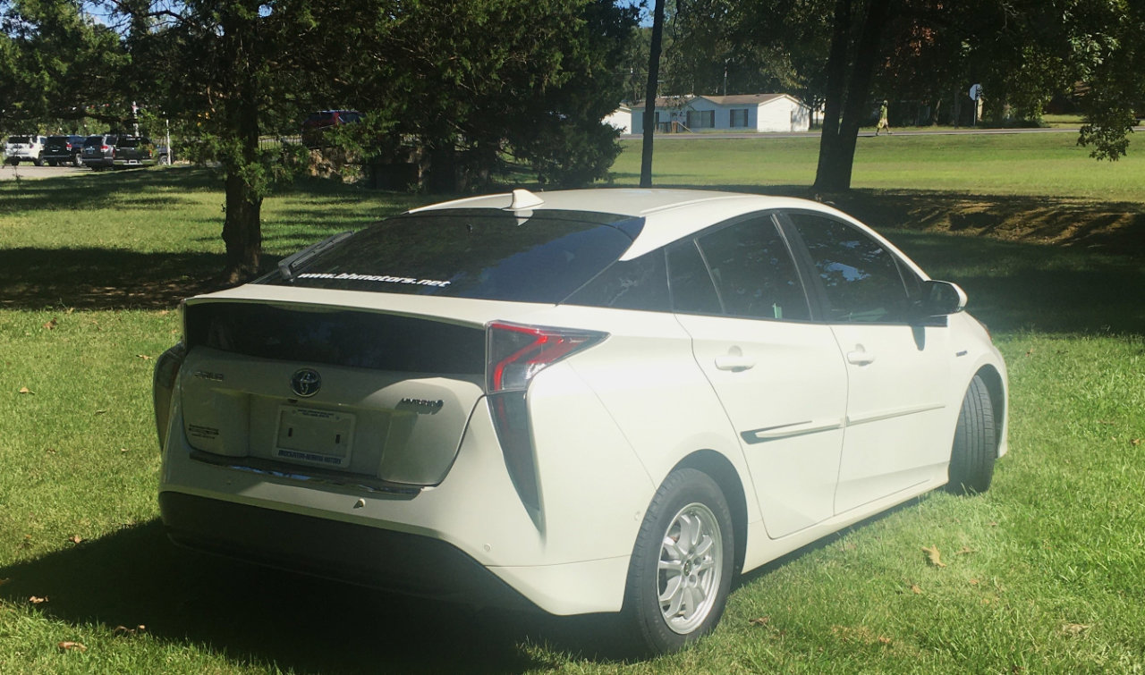 Used 2017 Toyota Prius Three Touring image 6