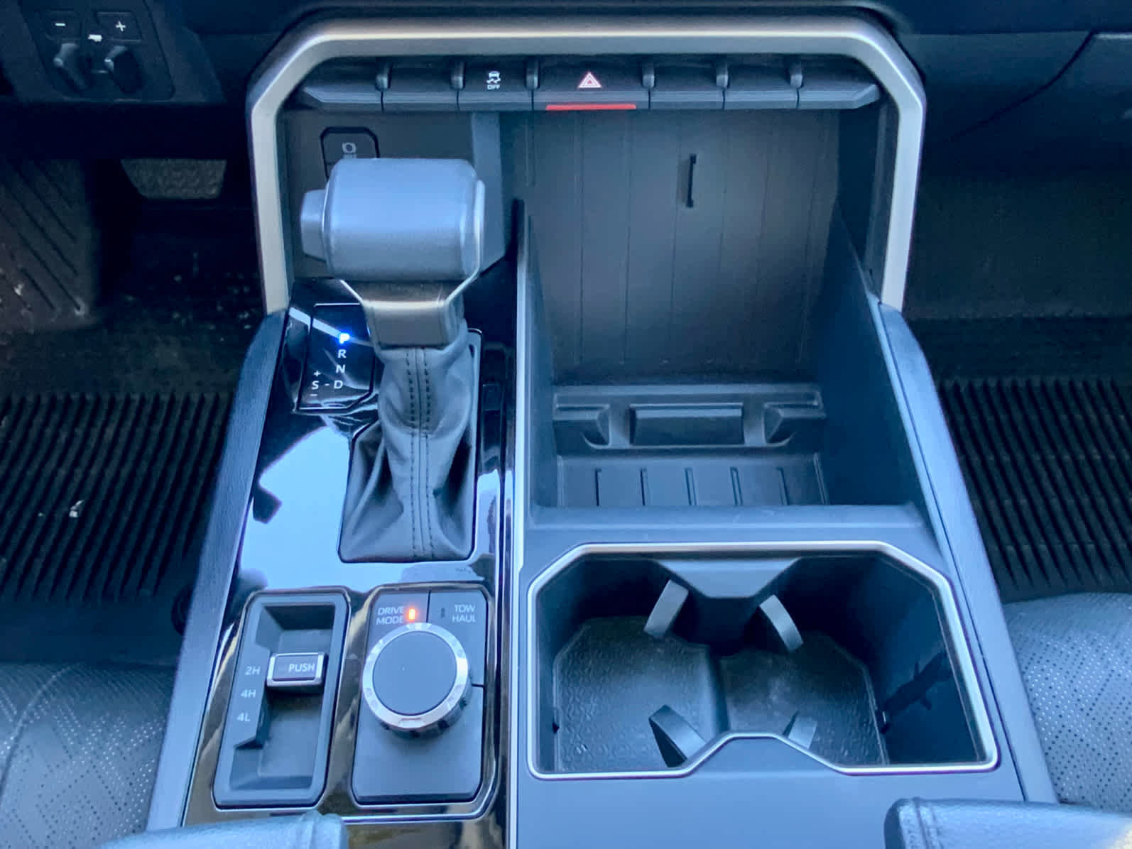 Used 2024 Toyota Tundra SR5 w/ SR5 Premium Package image 44