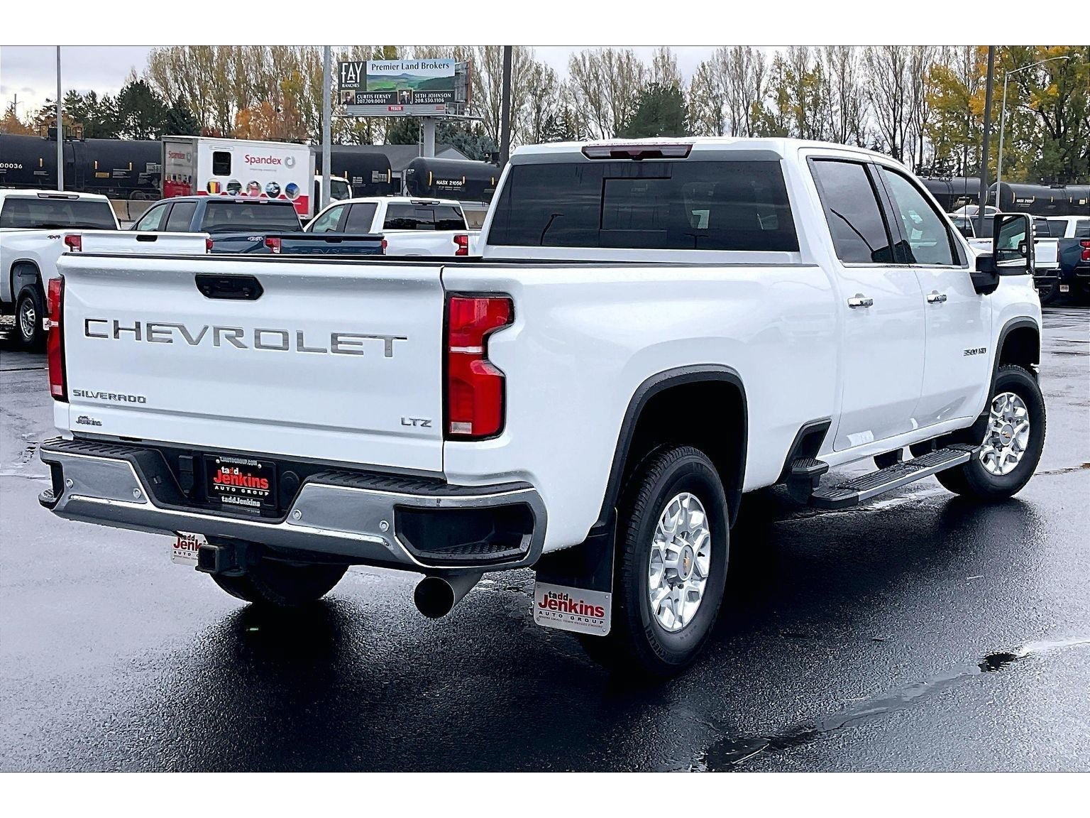 Used 2024 Chevrolet Silverado 3500 LTZ w/ LTZ Plus Package AWD/4WD image 15