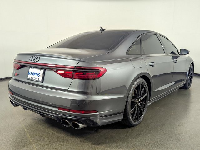 Used 2024 Audi S8 image 8