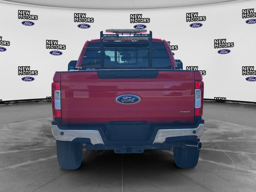 Used 2017 Ford F250 Lariat w/ Lariat Ultimate Package AWD/4WD image 4