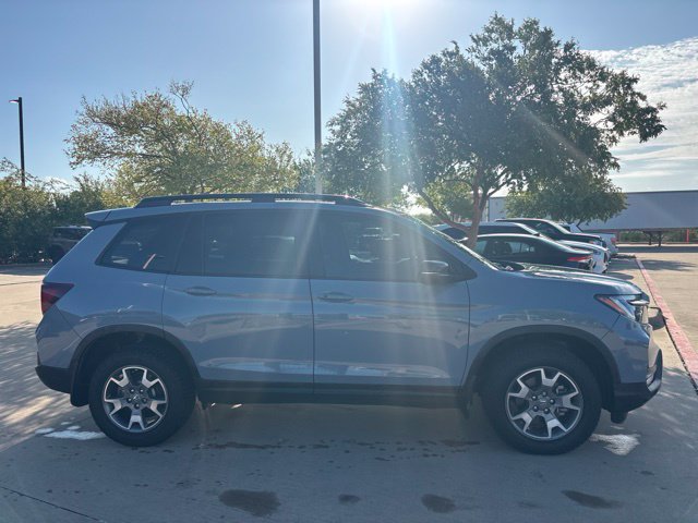 Used 2023 Honda Passport TrailSport image 4