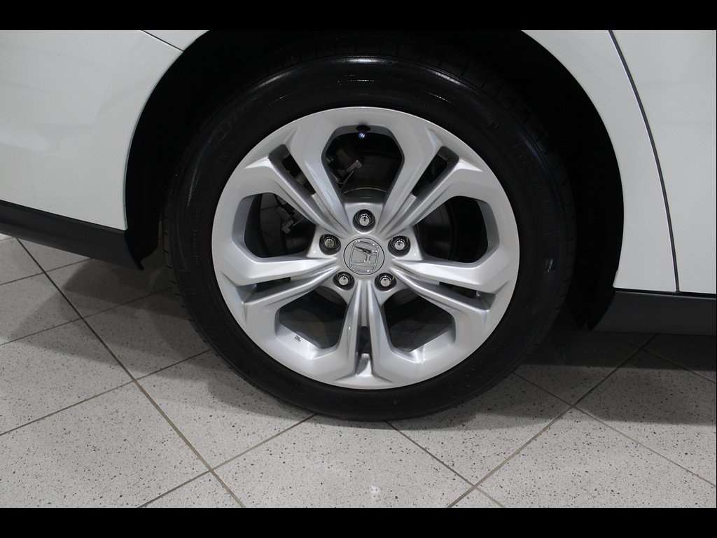 Certified 2025 Honda Accord LX image 11