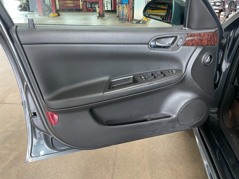 Used 2016 Chevrolet Impala Limited LS FWD image 20