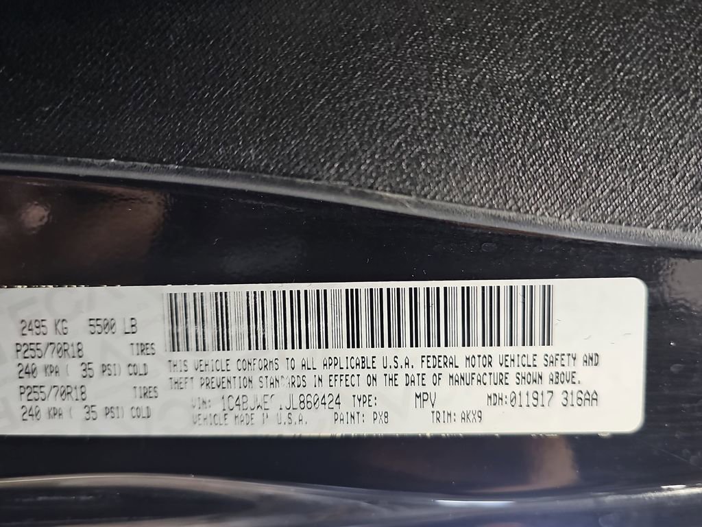 Used 2018 Jeep Wrangler Unlimited Sahara image 32