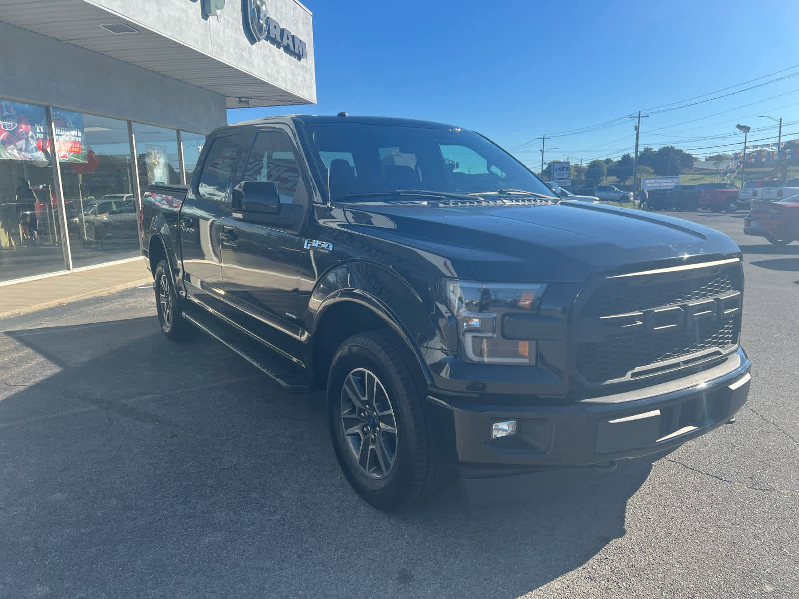 Used 2017 Ford F150 Lariat image 5