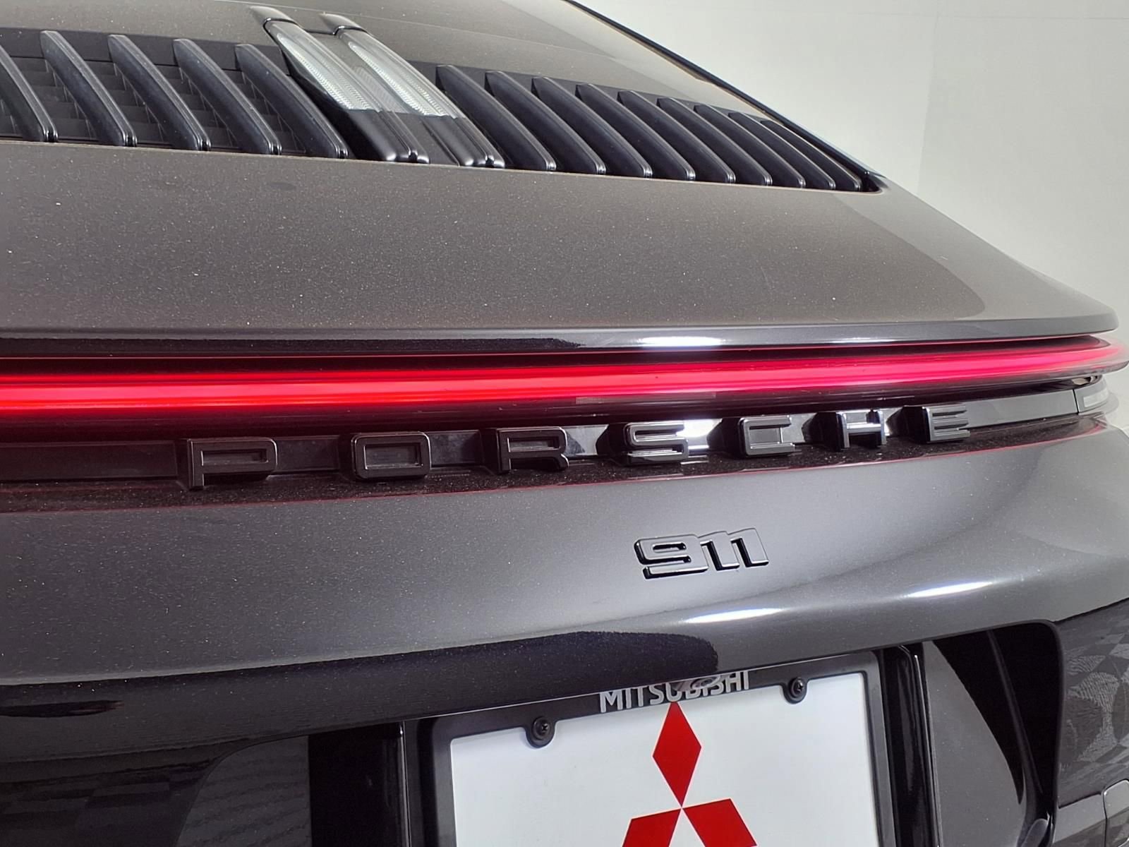 Used 2023 Porsche 911 Carrera RWD image 11