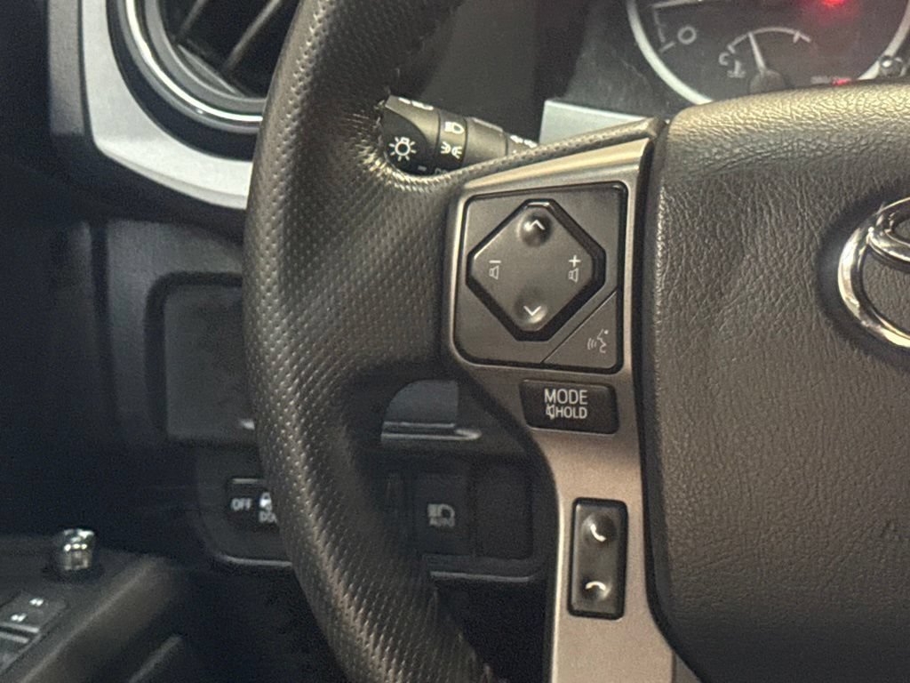 Used 2019 Toyota Tacoma TRD Sport RWD image 15