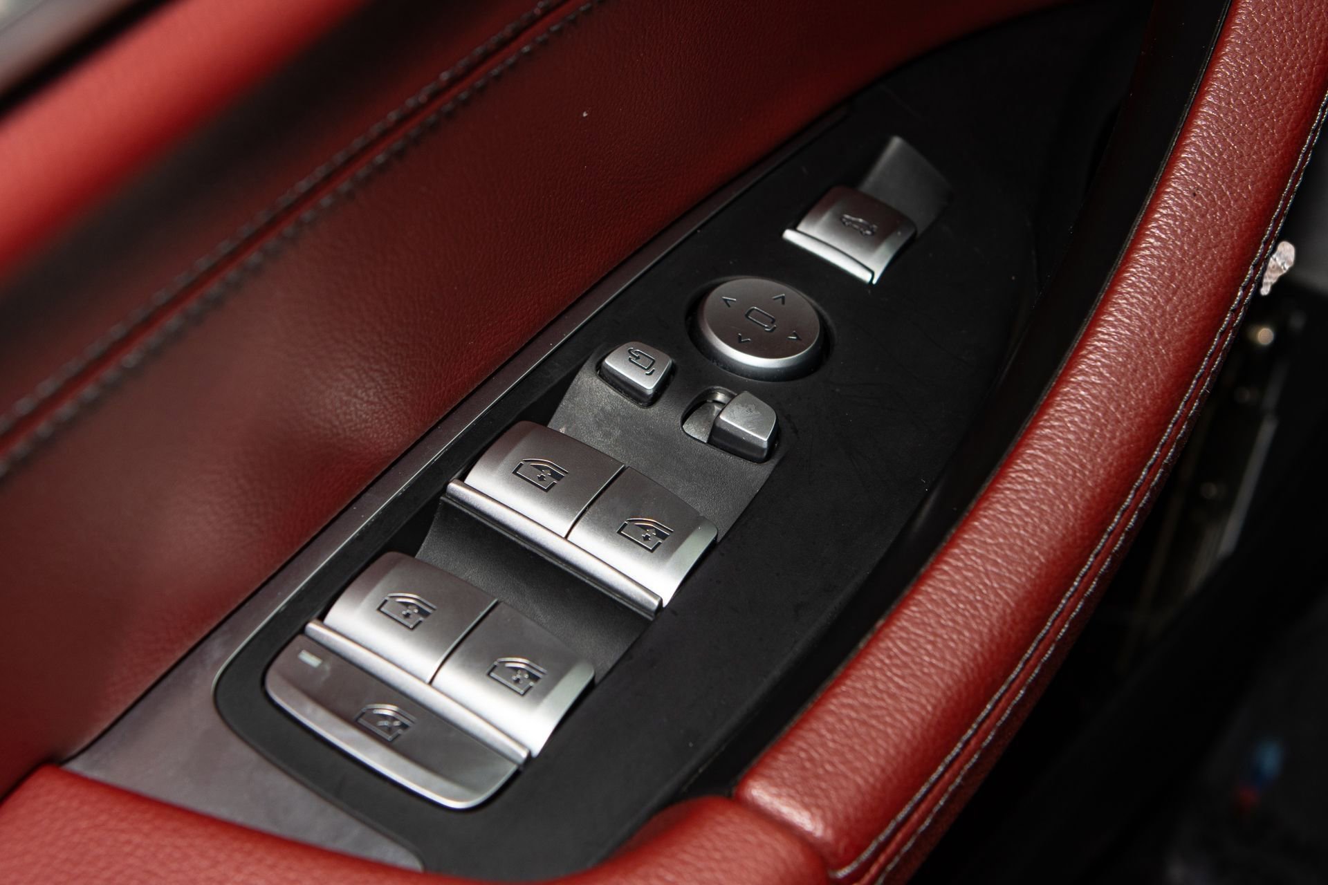 Used 2020 BMW X4 M40i w/ Premium Package image 25