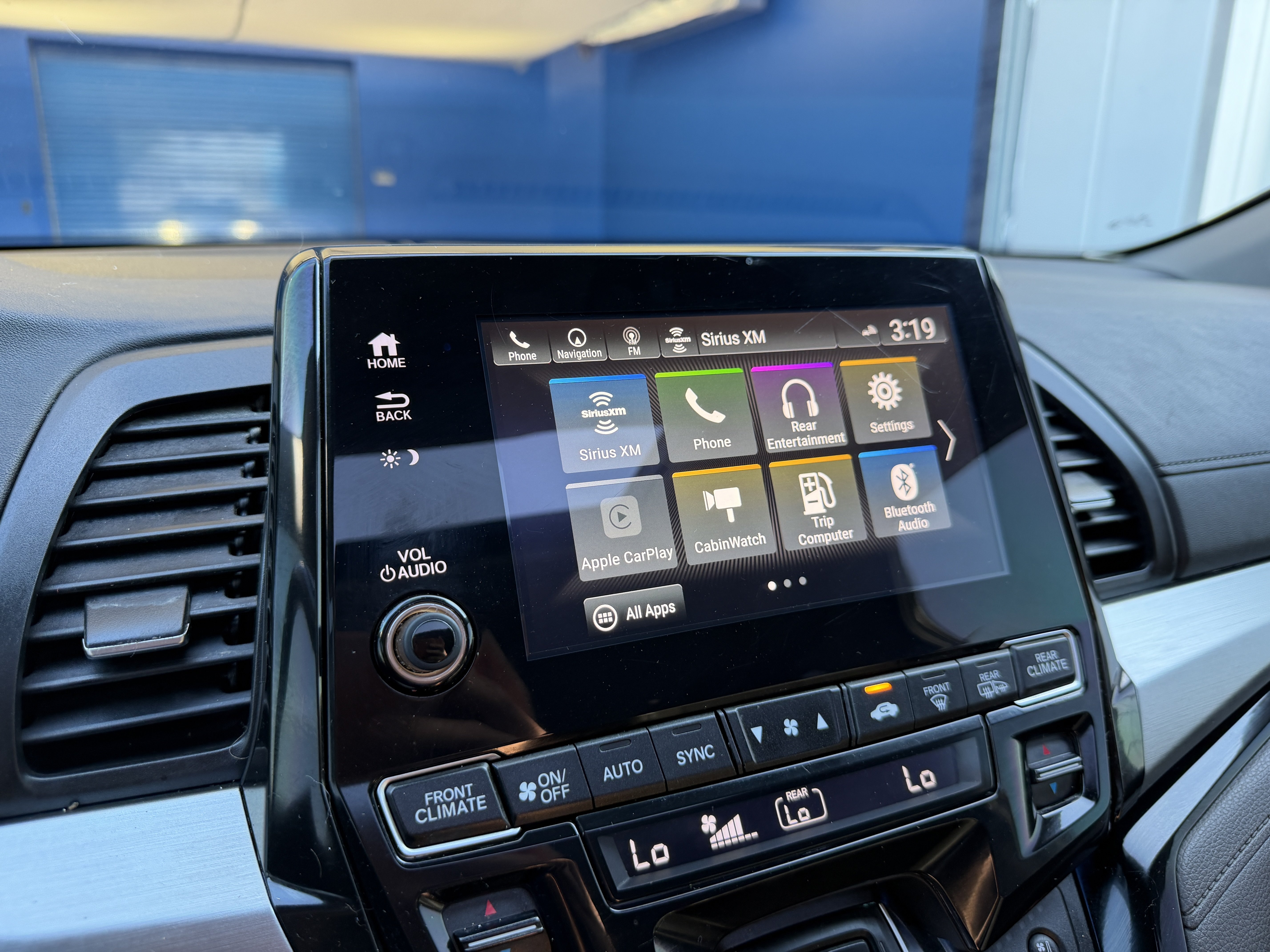 Used 2018 Honda Odyssey Elite image 19