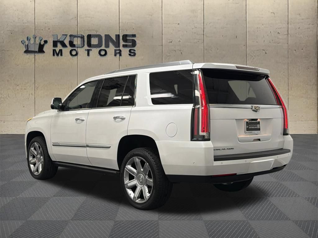 Used 2018 Cadillac Escalade Premium Luxury AWD/4WD image 6