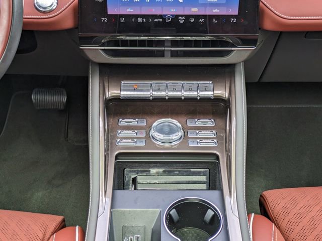 Used 2025 Lincoln Nautilus Black Label image 22