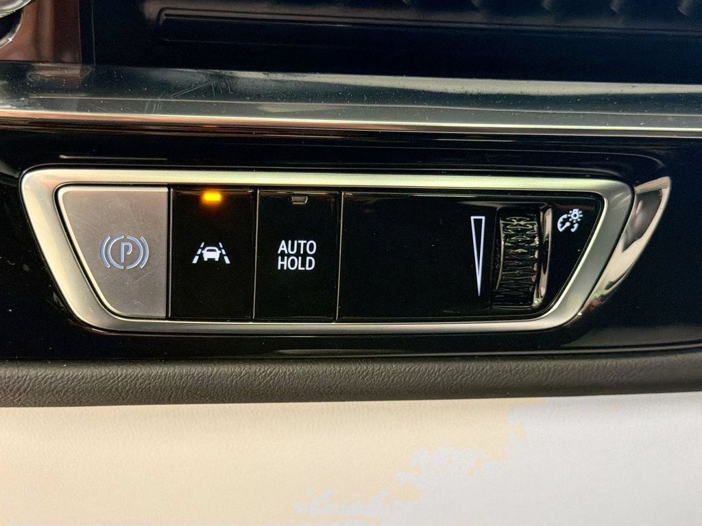 Used 2024 Cadillac Lyriq Sport RWD image 11