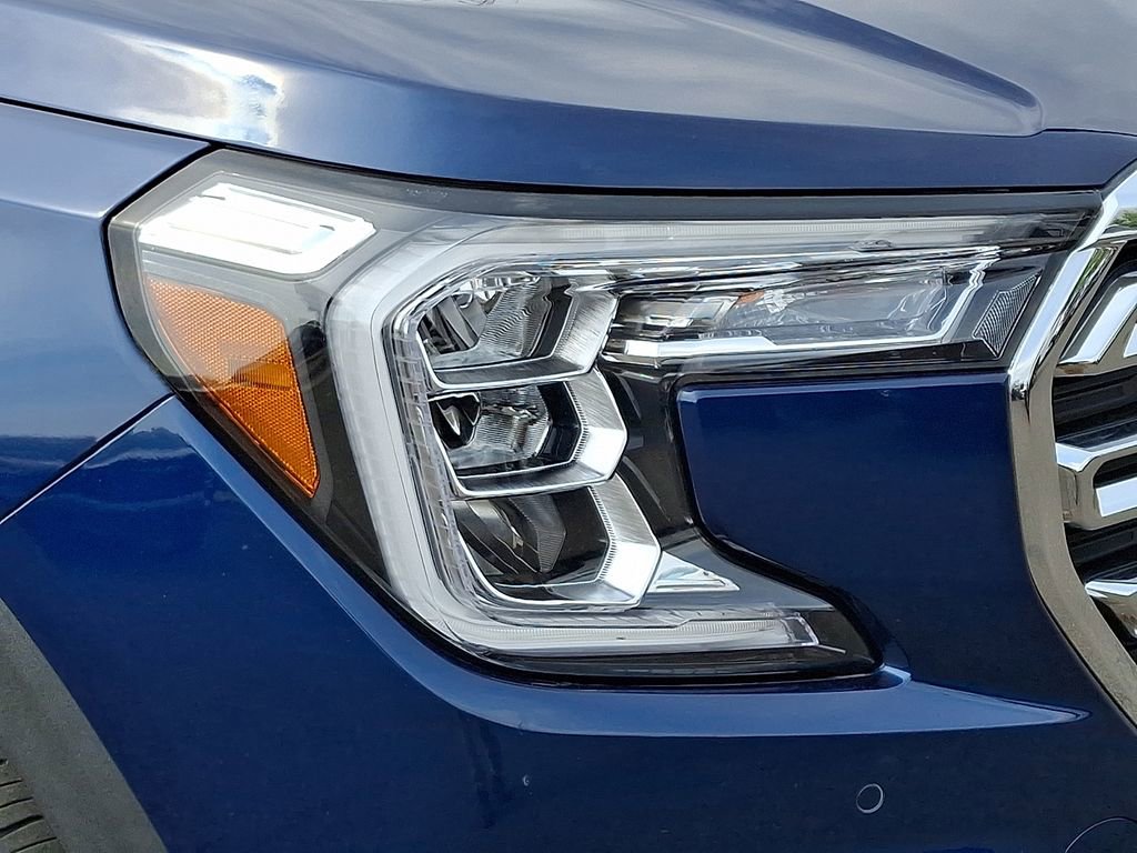 Certified 2022 GMC Terrain SLT w/ Tech Package image 9