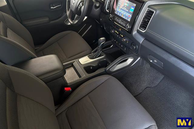 Used 2022 Nissan Frontier SV RWD image 18