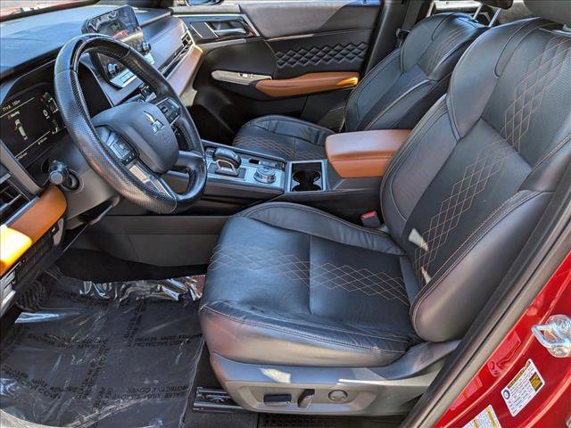 Used 2023 Mitsubishi Outlander SEL image 17