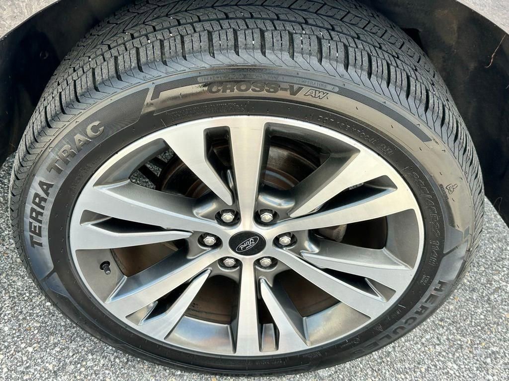 Used 2021 Ford Expedition Max Platinum AWD/4WD image 26