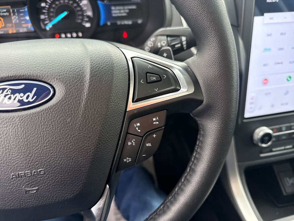 Used 2024 Ford Edge SEL w/ Class II Trailer Tow Package image 29