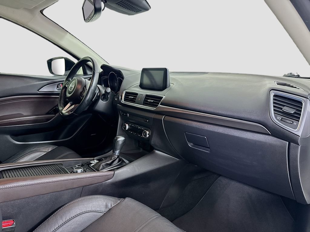 Used 2018 MAZDA MAZDA3 Grand Touring w/ Premium Equipment Package image 25