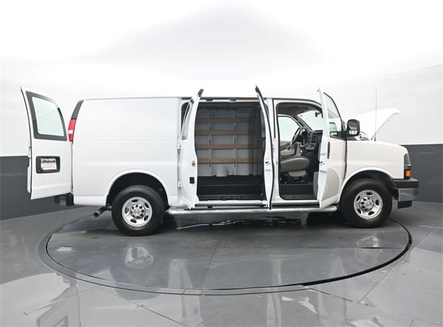 Used 2024 Chevrolet Express 2500 w/ Driver Convenience Package image 29