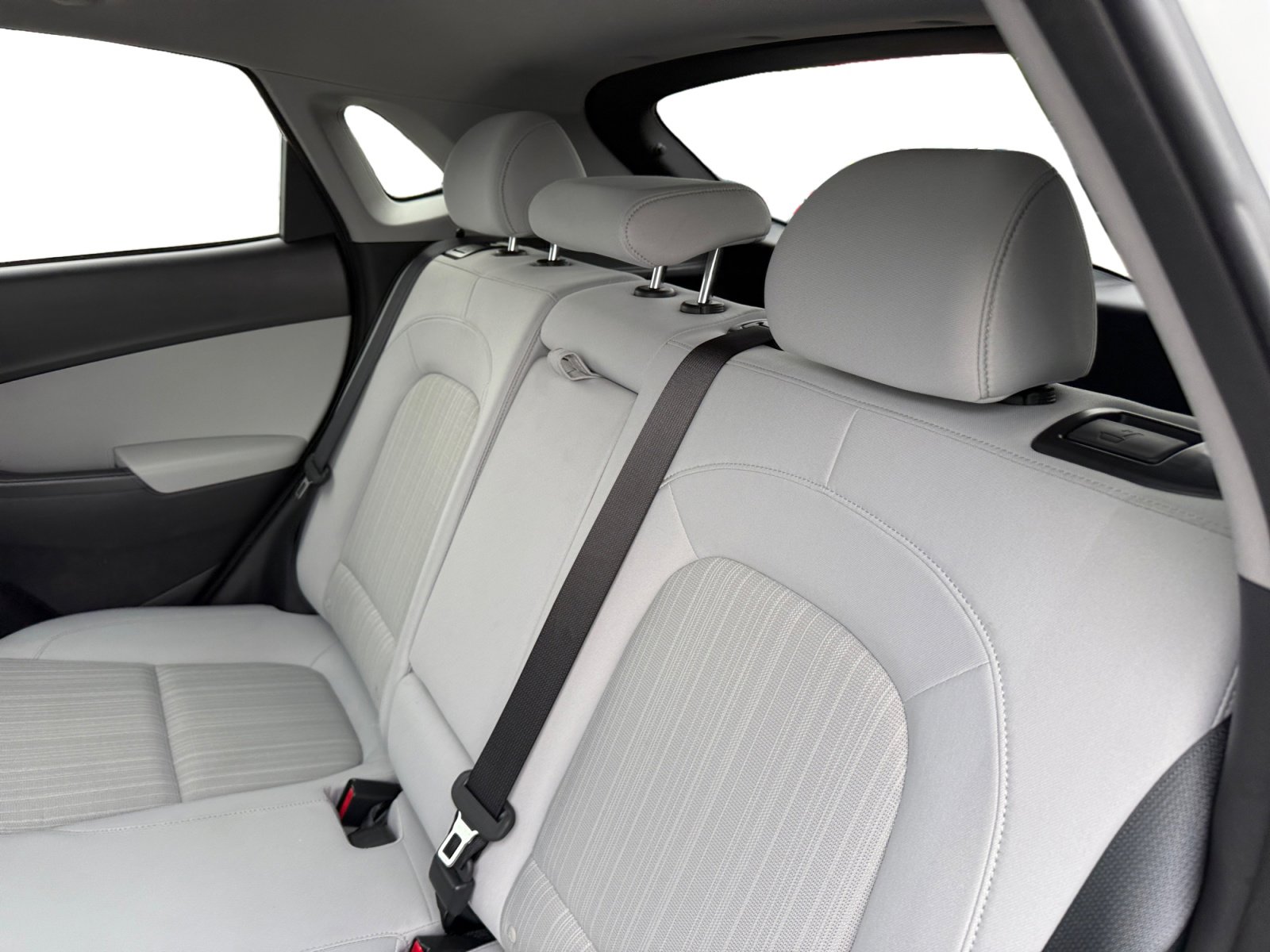 Certified 2023 Hyundai Kona SEL w/ Convenience Package image 16