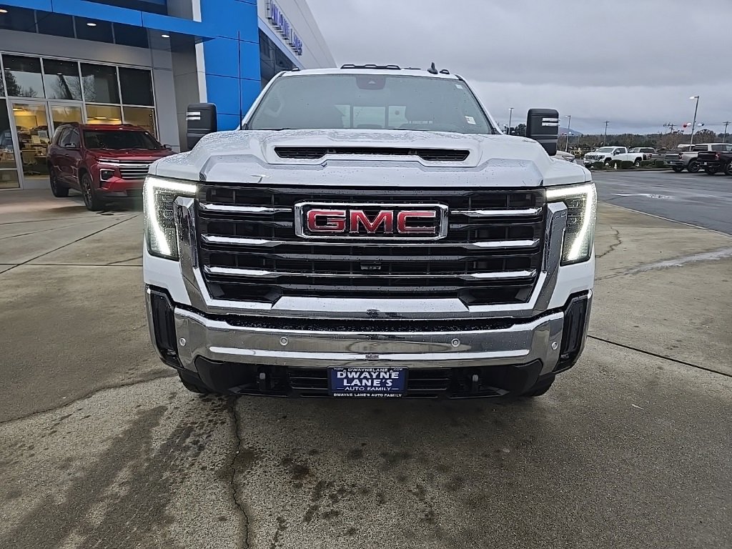 Used 2025 GMC Sierra 3500 SLE w/ SLE Value Package image 9