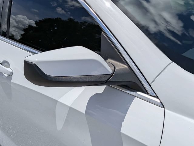 Used 2021 Chevrolet Malibu LT FWD image 9
