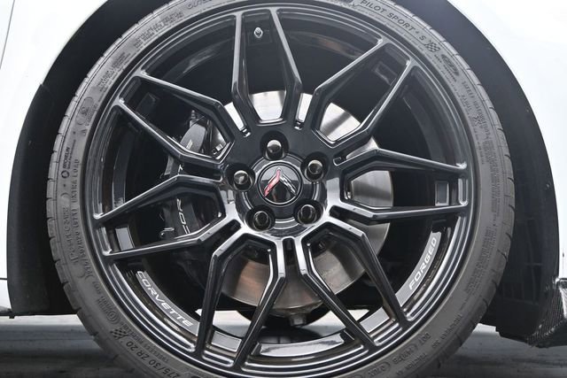 Used 2023 Chevrolet Corvette Z06 RWD image 9