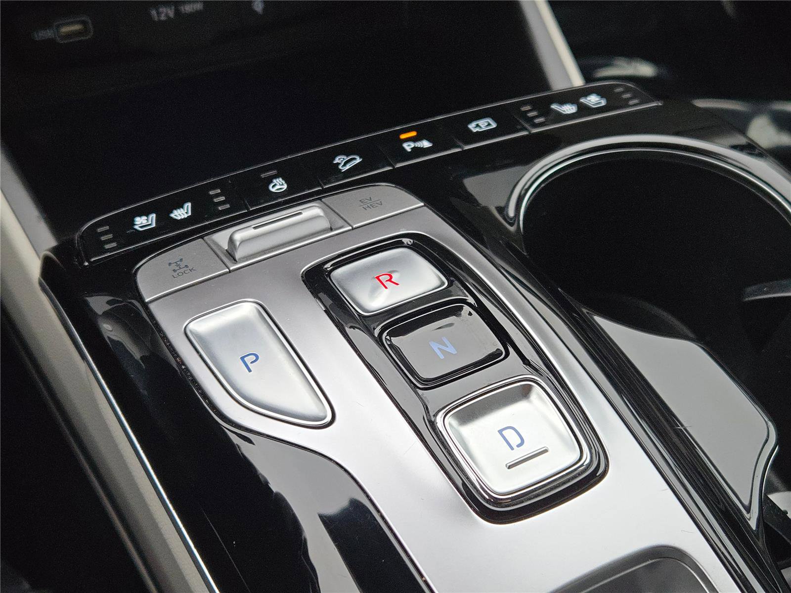 Used 2024 Hyundai Tucson Limited image 33