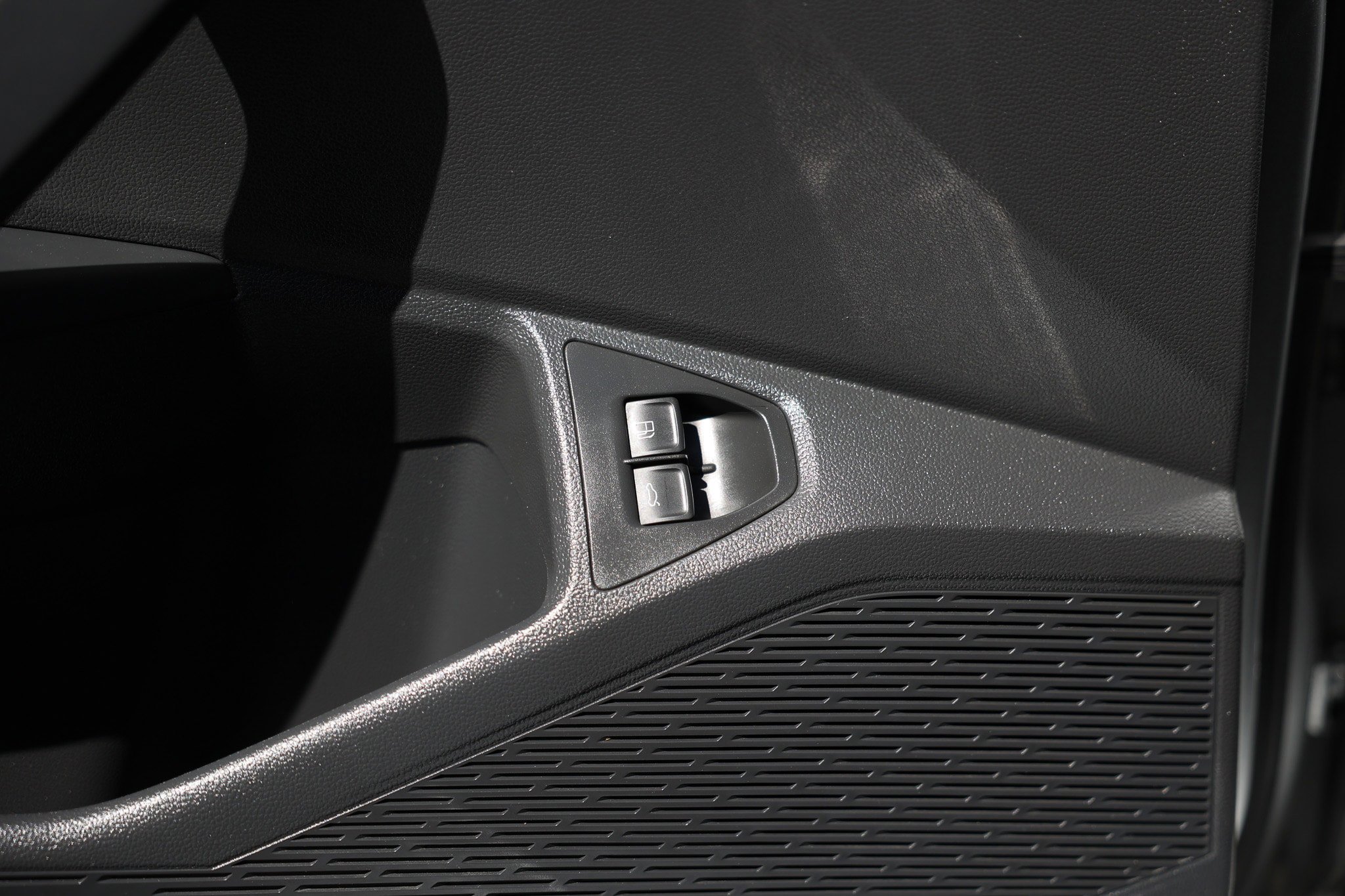 Used 2020 Volkswagen Jetta S w/ Driver Assistance Package FWD image 47