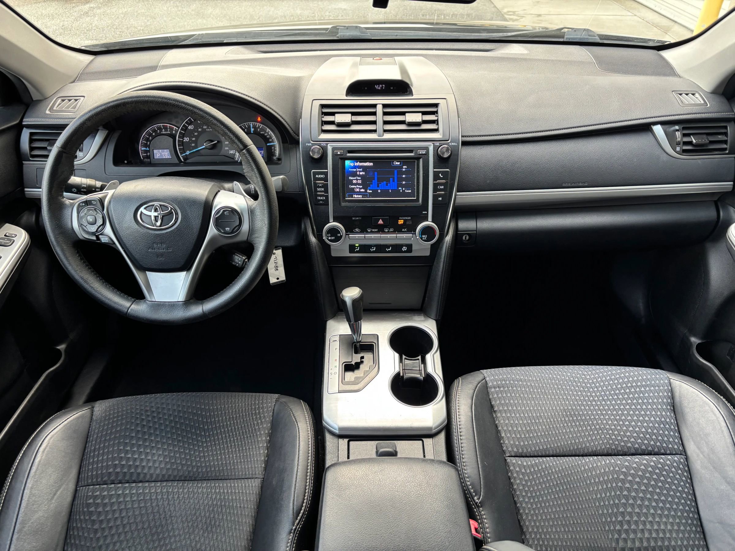 Used 2013 Toyota Camry SE image 13