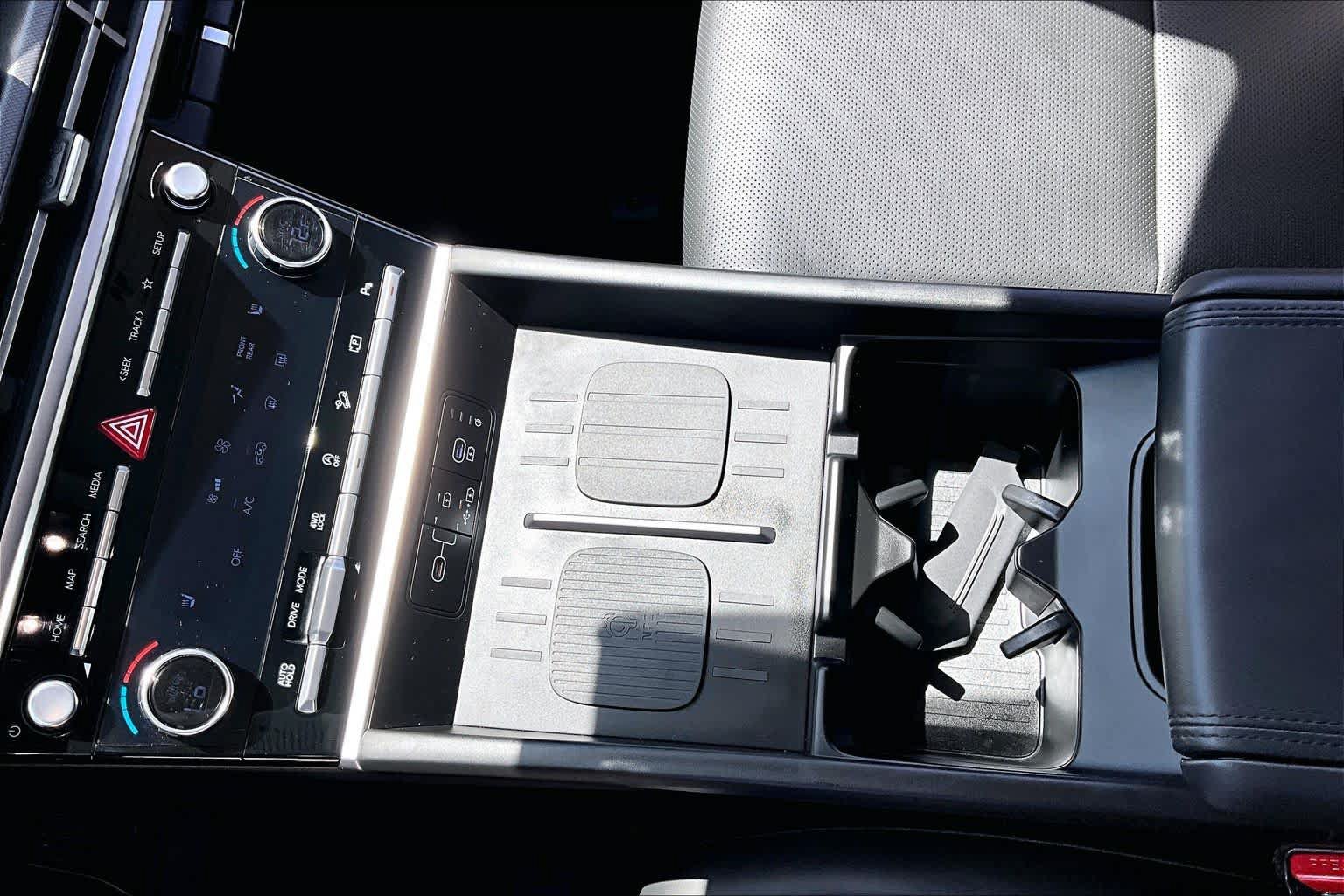 Certified 2026 Hyundai Santa Fe SEL AWD/4WD image 17