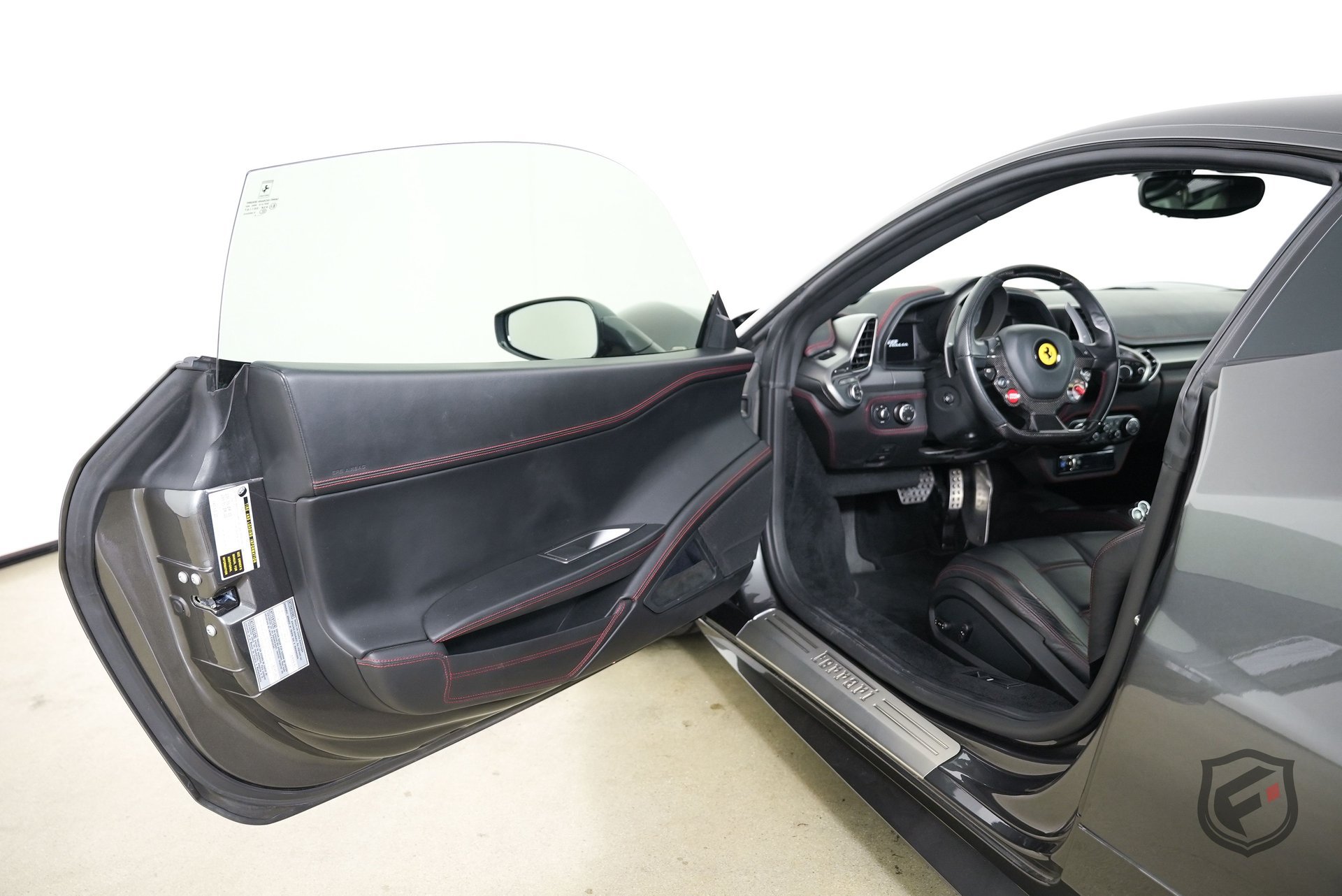 Used 2010 Ferrari 458 Italia Coupe RWD image 13