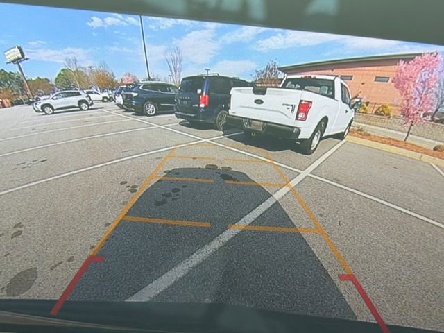 Used 2024 Cadillac Escalade Sport Platinum w/ LPO, ONYX Package image 31