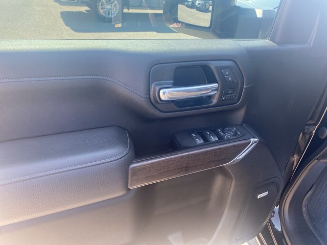 Used 2022 GMC Sierra 2500 Denali image 17