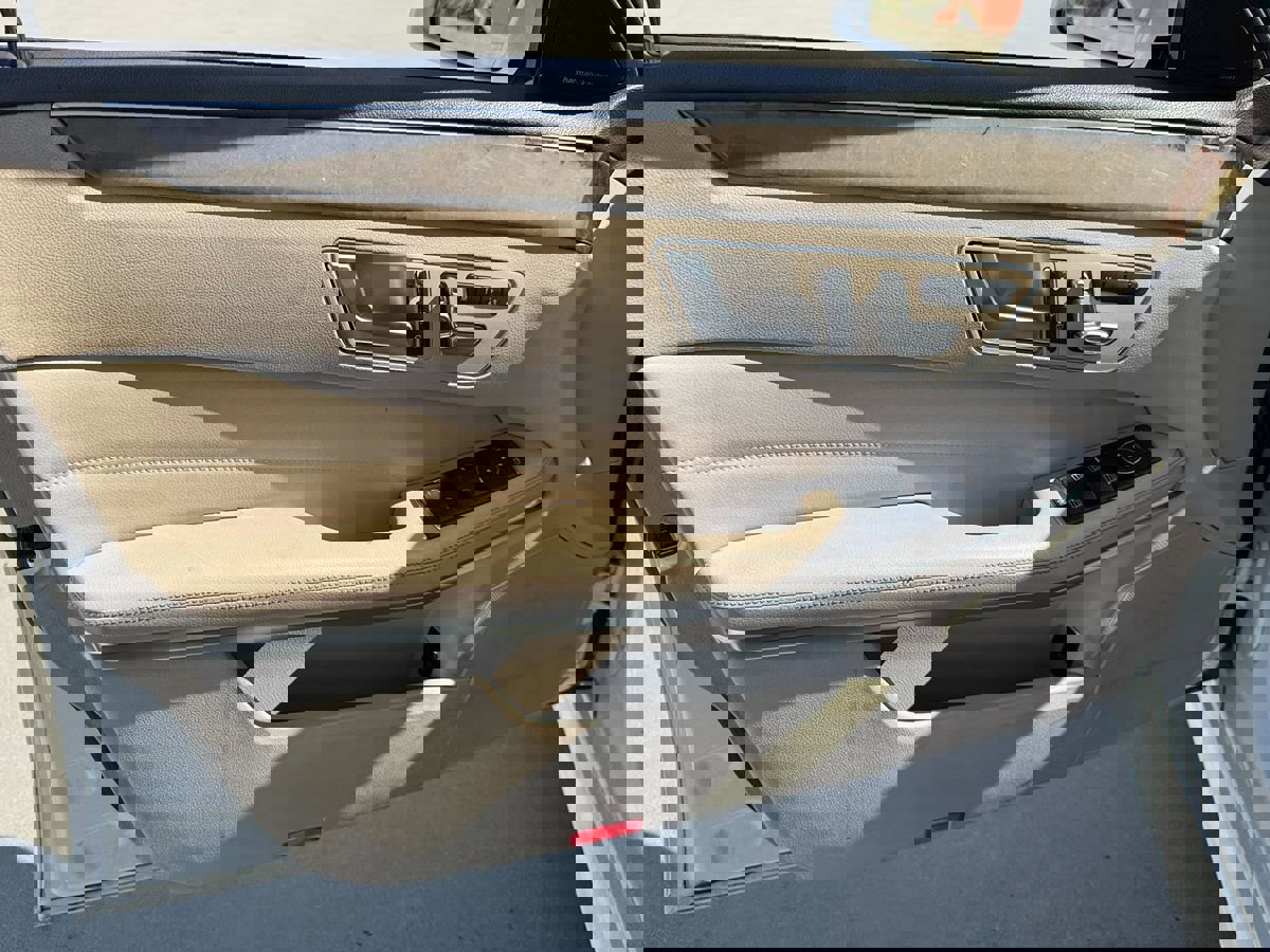 Used 2014 Mercedes-Benz E 350 Sport image 20