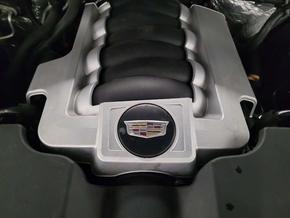 Used 2015 Cadillac Escalade Platinum RWD image 30