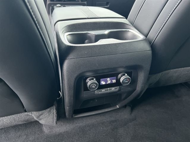 Certified 2025 Buick Enclave Preferred image 26