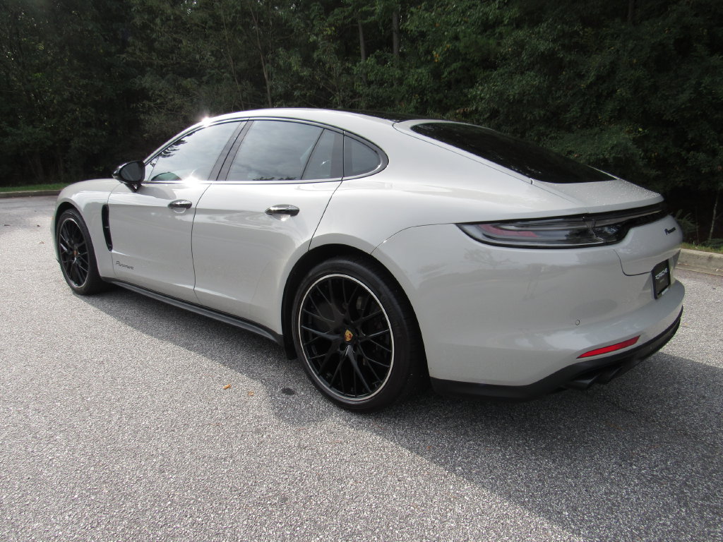 Used 2023 Porsche Panamera image 3
