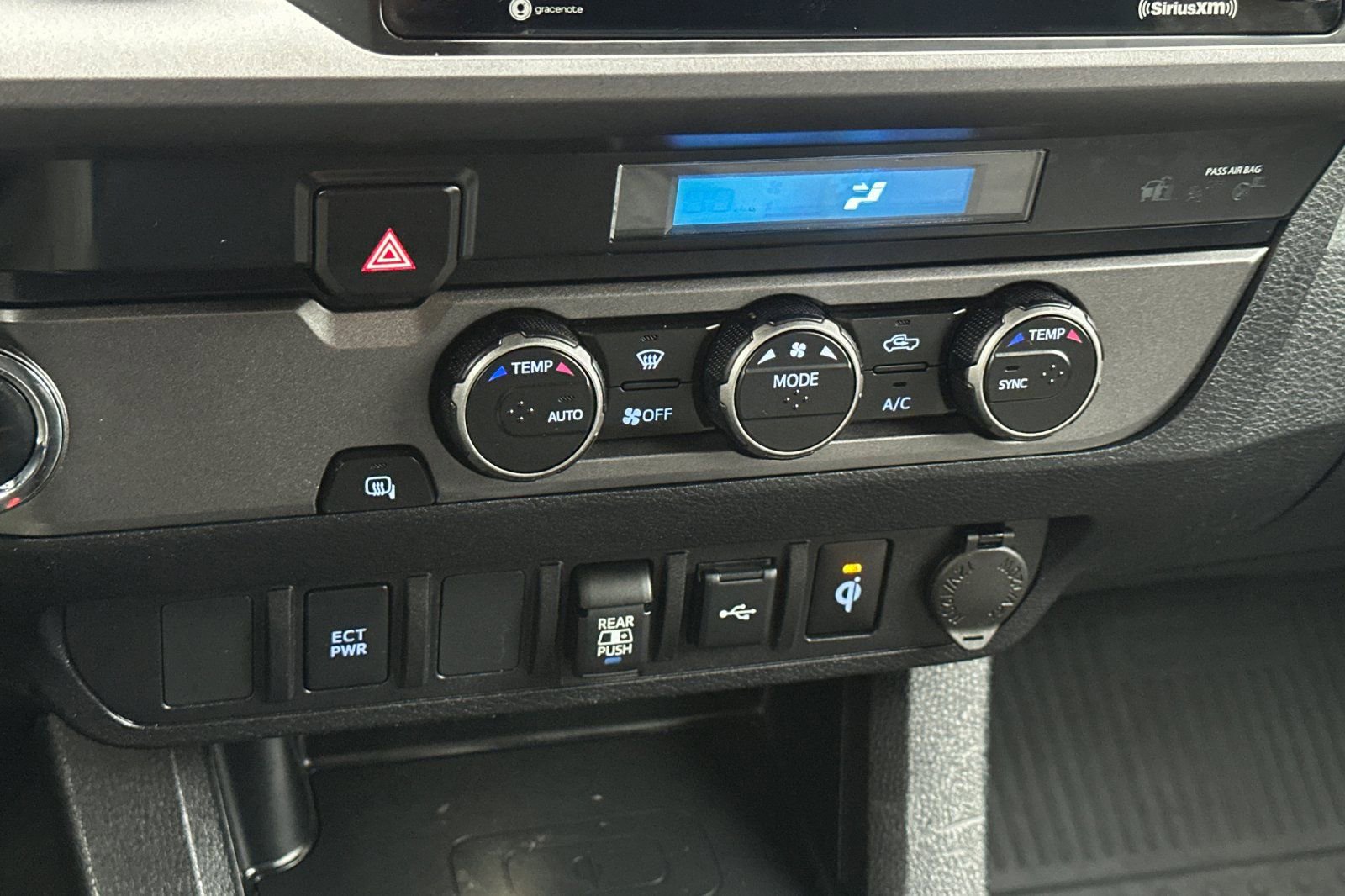 Used 2023 Toyota Tacoma TRD Sport image 21