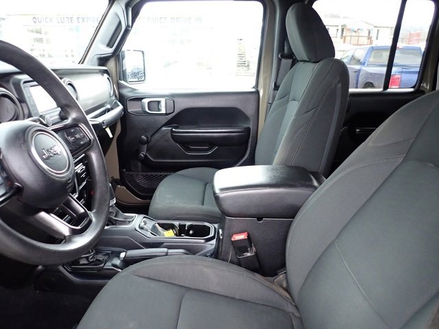 Used 2020 Jeep Gladiator Sport image 14