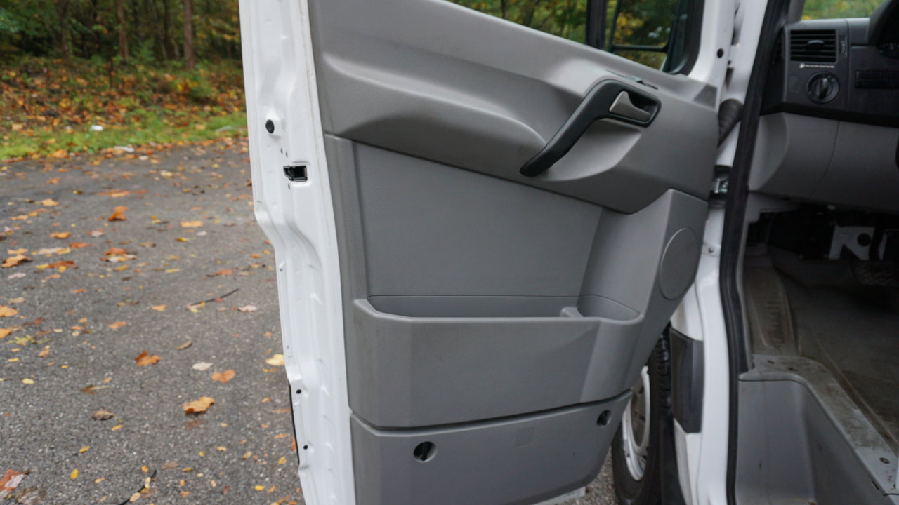 Used 2017 Mercedes-Benz Sprinter 2500 image 21