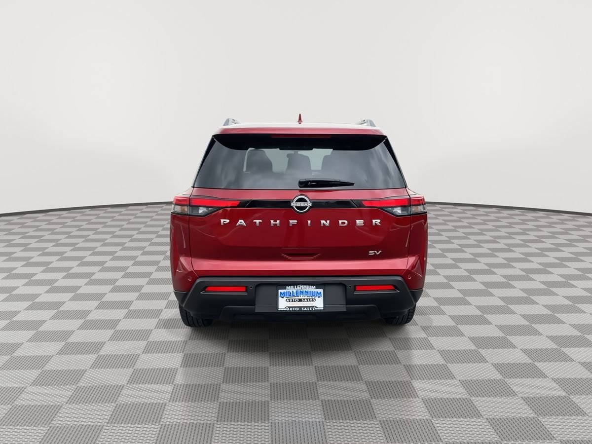 Used 2024 Nissan Pathfinder SV image 6
