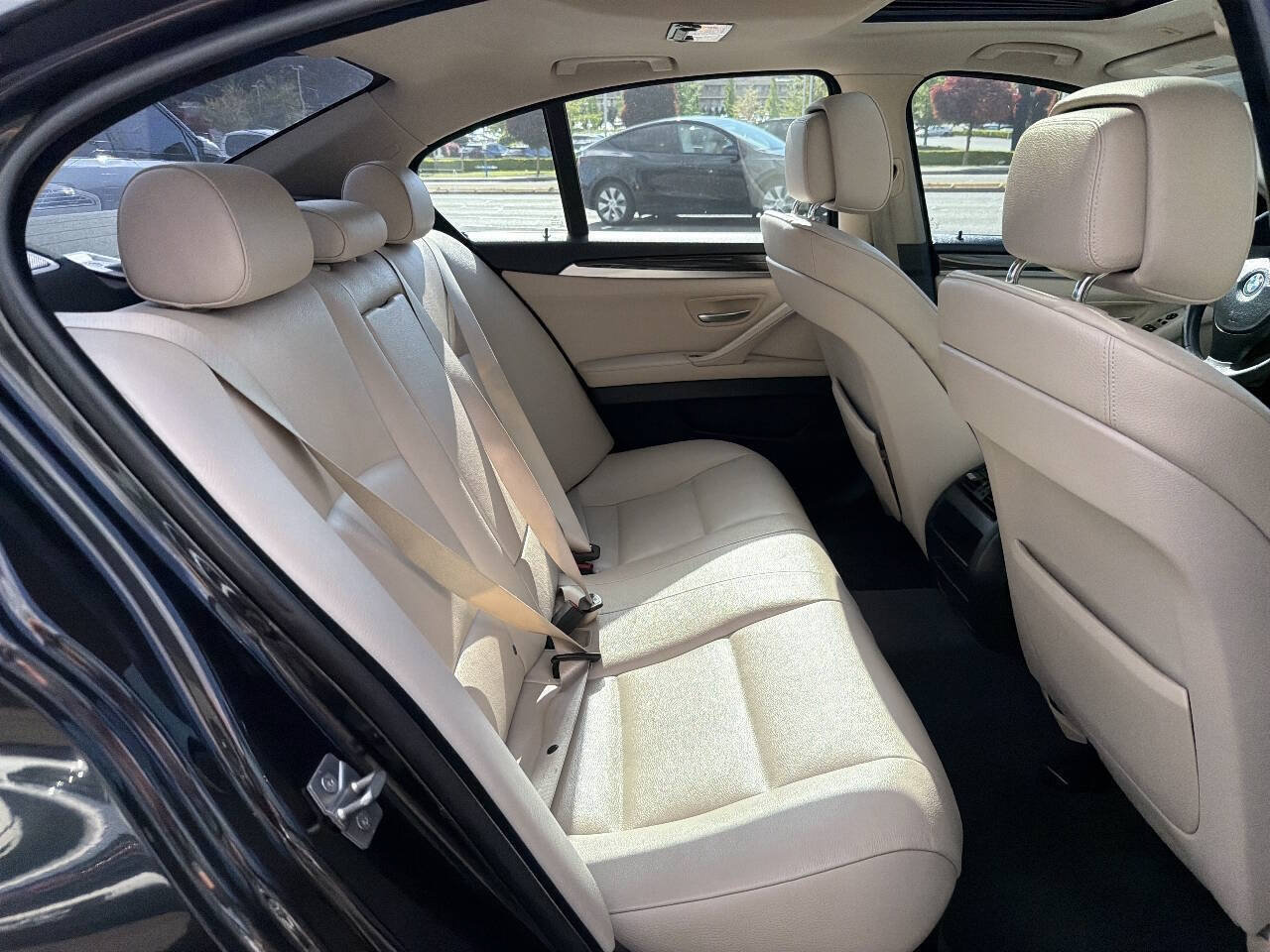 Used 2012 BMW 528i Sedan RWD image 22