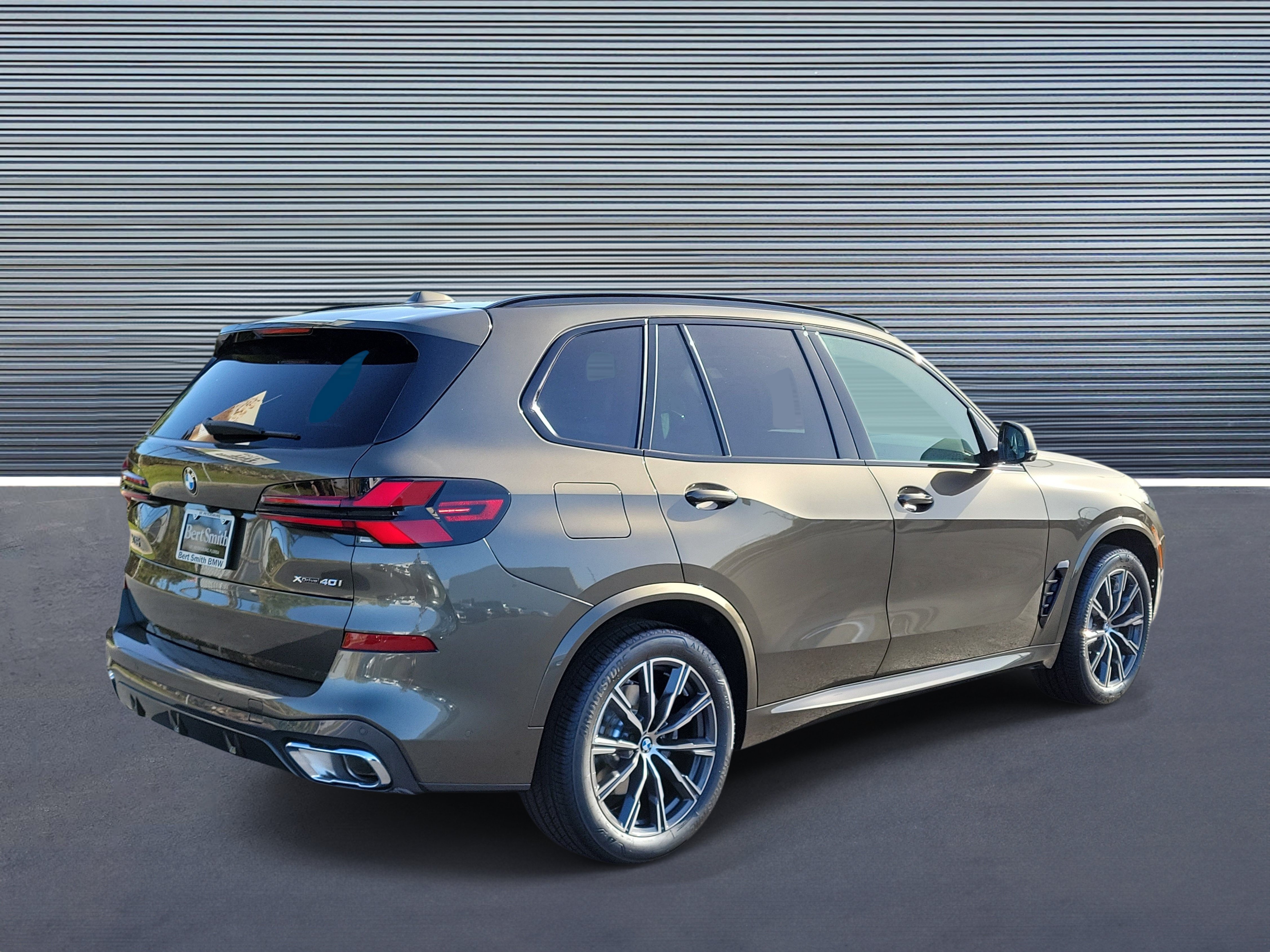 Used 2026 BMW X5 xDrive40i AWD/4WD image 3