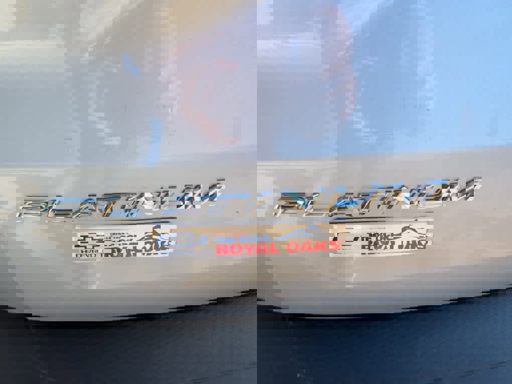 Used 2023 Ford Escape Platinum image 31