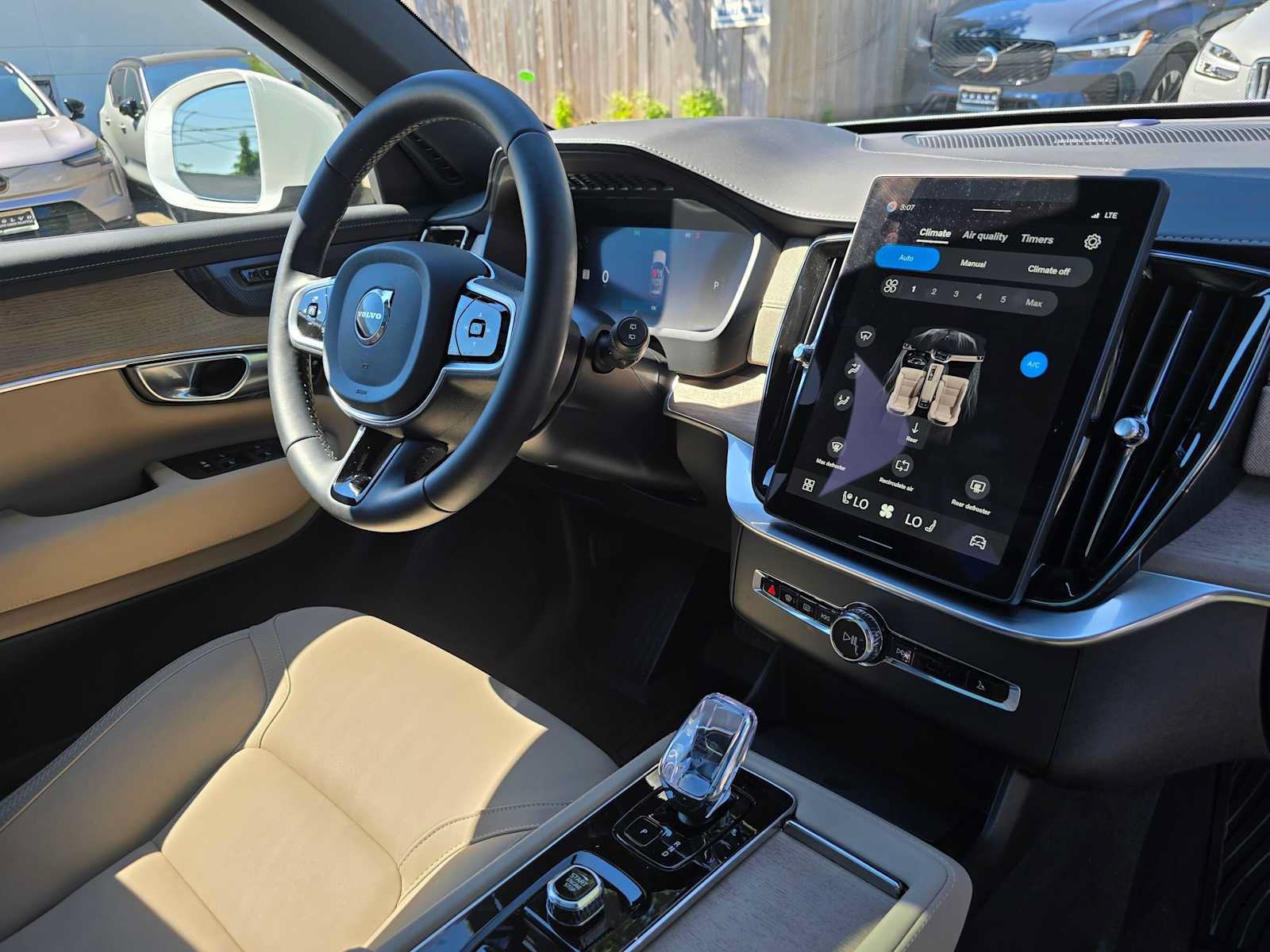 Certified 2026 Volvo XC90 B6 Plus w/ Protection Package Premier AWD/4WD image 12
